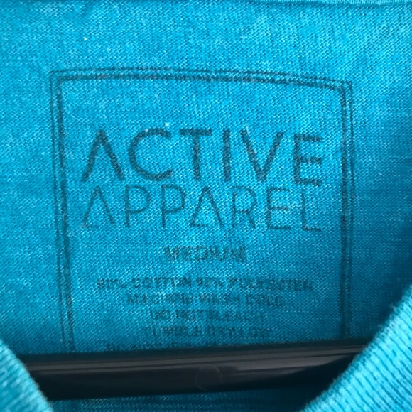 Men’s Top - Picture 2 of 3